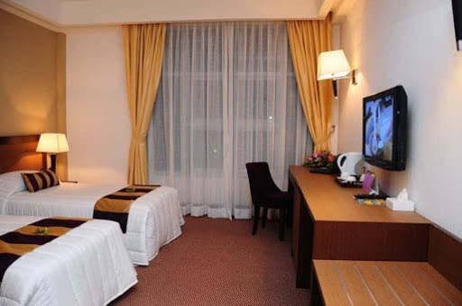 Puri Pujangga Hotel Банги Екстериор снимка